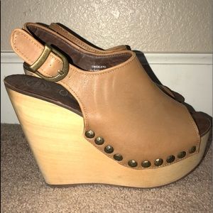 Tan Jeffrey Campbell wedges